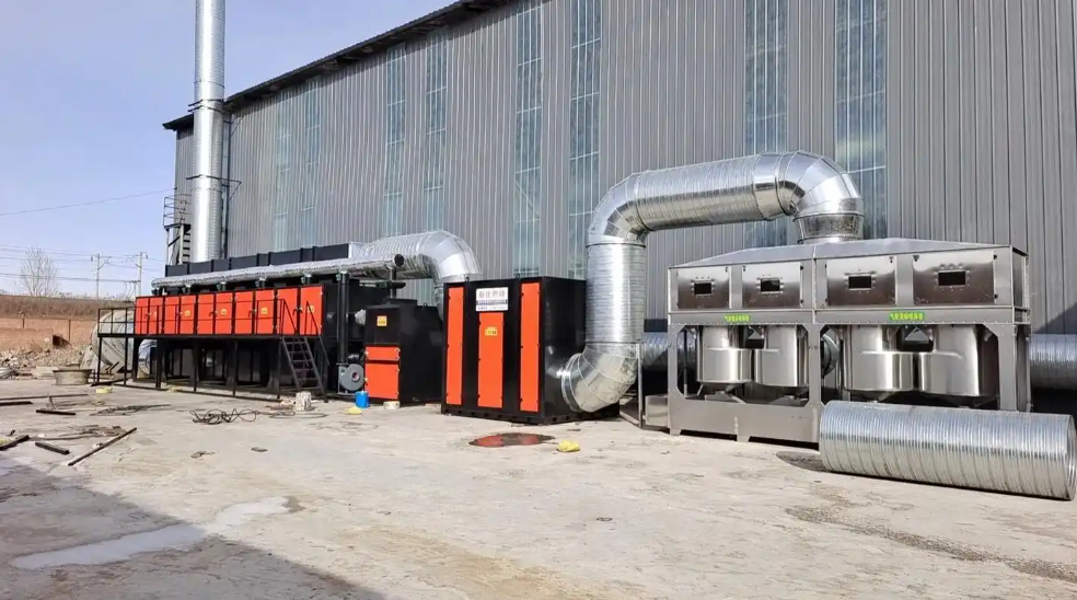 鄭州催化燃燒設(shè)備生產(chǎn)車間實(shí)景圖